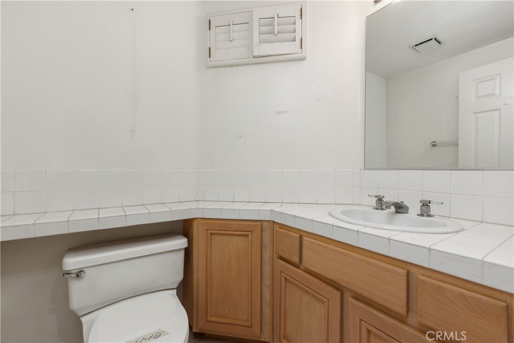Guest Bath - 33292 Ocean Ridge, Dana Point CA 92629 - photo 19