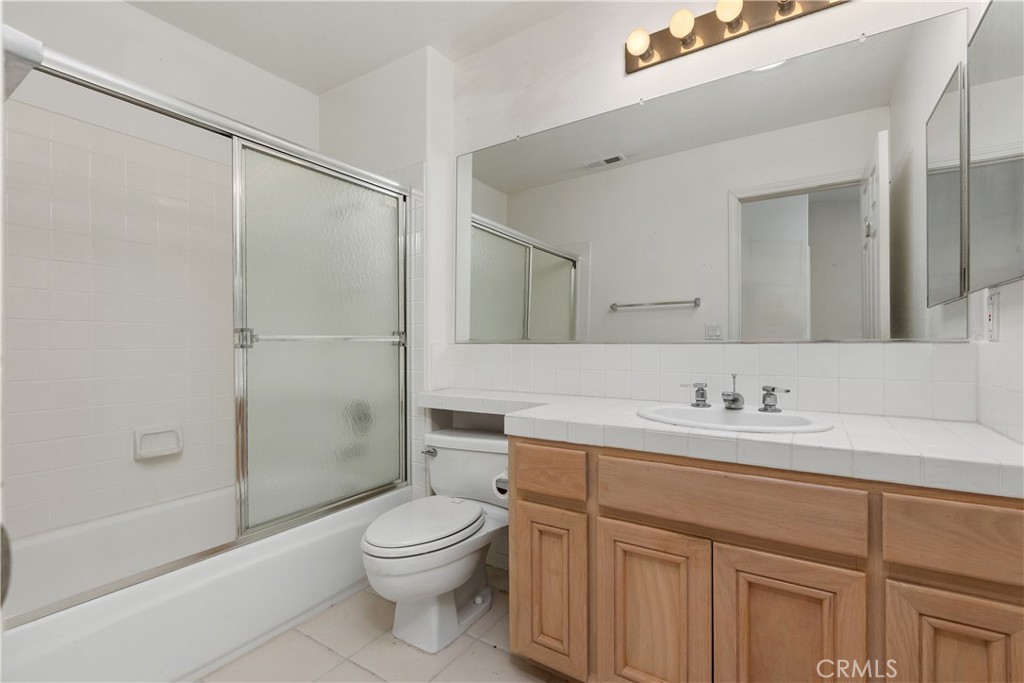 Upstairs Bath - 33292 Ocean Ridge, Dana Point CA 92629 - photo 22