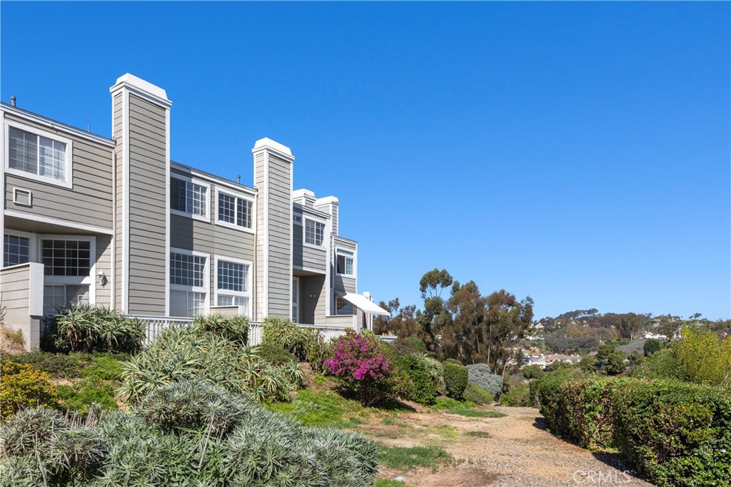 Walking trail out back - 33292 Ocean Ridge, Dana Point CA 92629 - photo 30