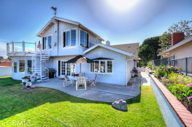 Take full advantage of the panoramic views and ocean breezes with lunch on the patio and sunsets with snacks on the view - 33302 Palo Alto Street, Dana Point CA 92629 - photo 1