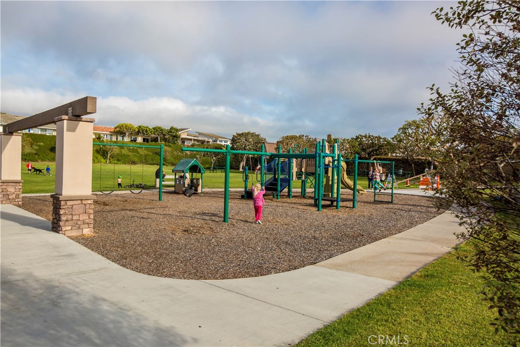 33372 Dosinia, Dana Point CA 92629 - photo 9
