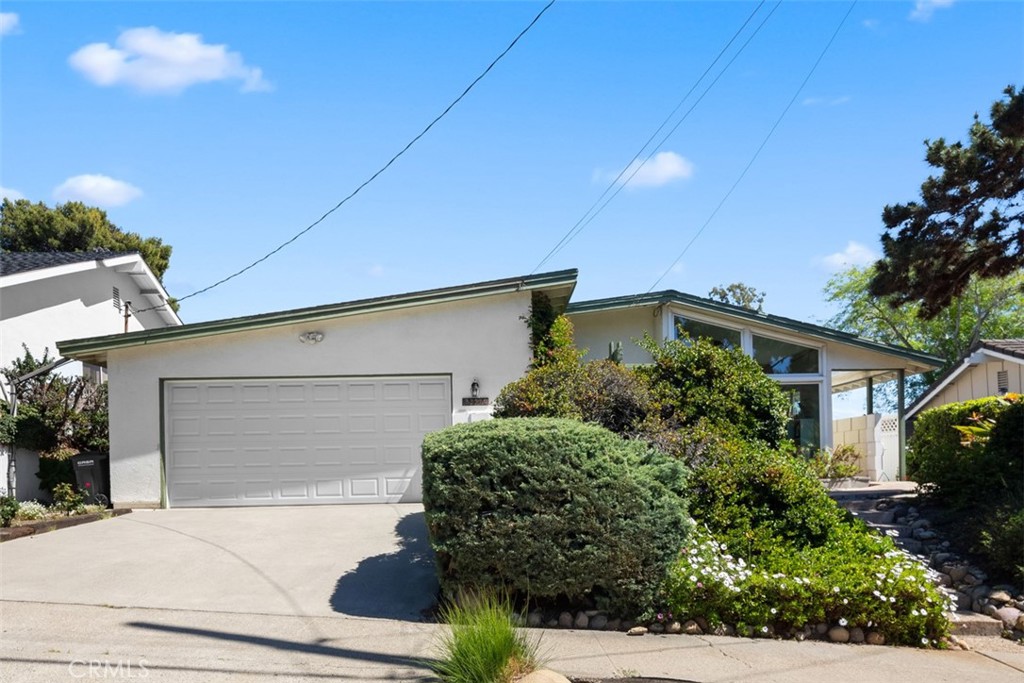 Mid-Century Modern with Peek Ocean View! One mile to Doheny Beach and Dana Point Harbor! - 33392 Astoria St., Dana Point CA 92629 - photo 1