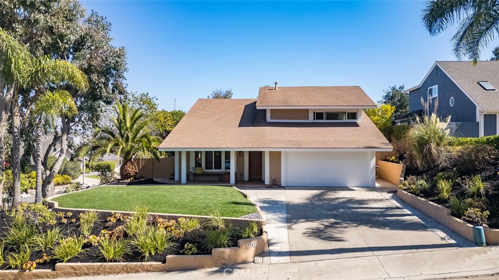 Great Neighborhood views. - 33422 Intera Way, Dana Point CA 92629 - photo 1