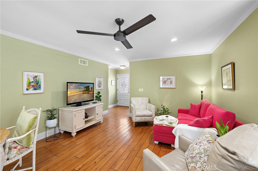 33462 Spinnaker Drive S, Dana Point CA 92629 - photo 6