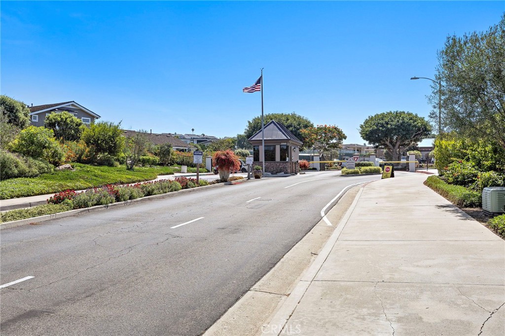 33462 Spinnaker Drive S, Dana Point CA 92629 - photo 34