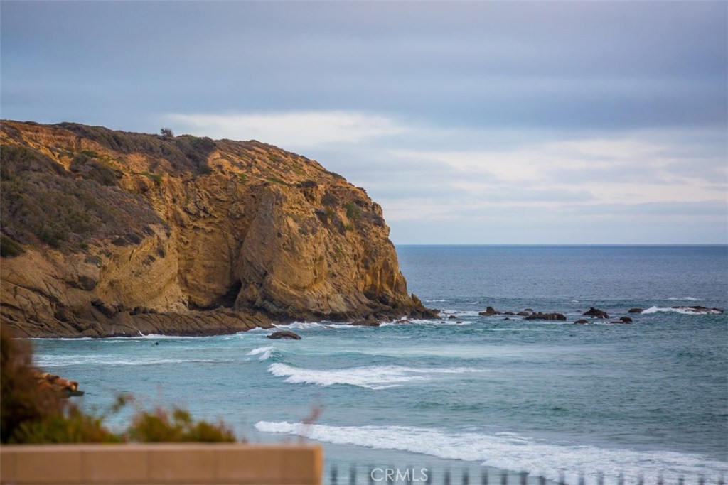 View of the Headlands South point located next to Niguel Shores, sharing same beach. - 33495 Dosinia Drive, Dana Point CA 92629 - photo 1