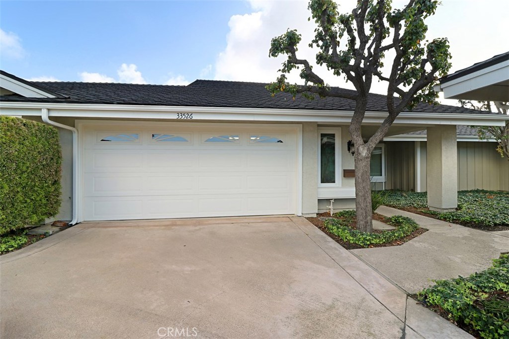 33526 Seawind Court 39, Dana Point CA 92629 - photo 1