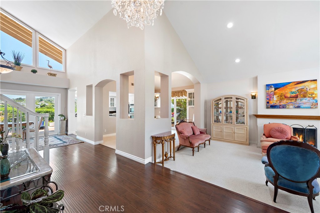 Open Flowing Floorplan Throughout! - 33622 Via Martos, Dana Point CA 92629 - photo 6
