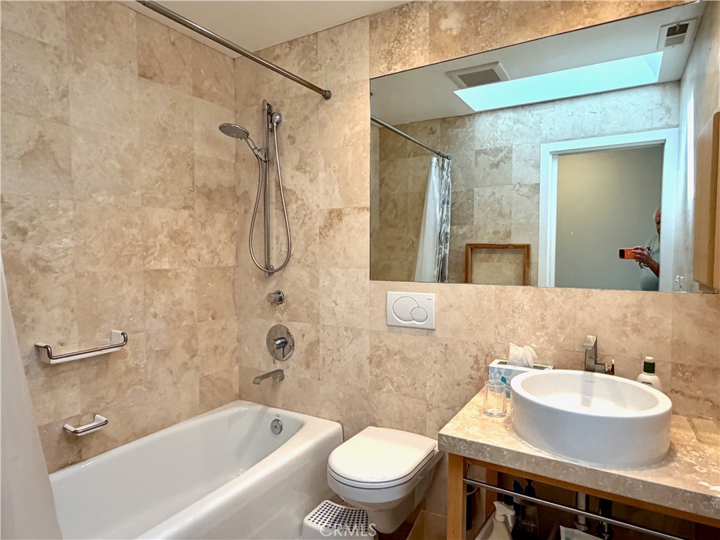 Second bathroom - 33651 Crossjack Drive, Dana Point CA 92629 - photo 15