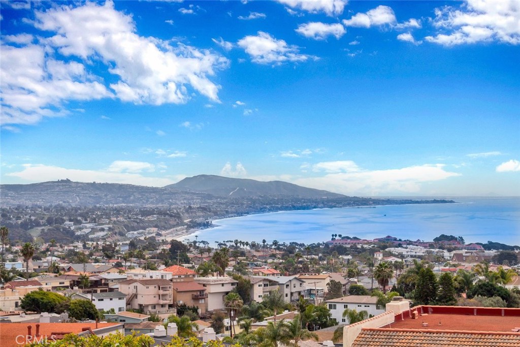 Beautiful Coastline Views. - 33672 Blue Lantern Street 2, Dana Point CA 92629 - photo 1