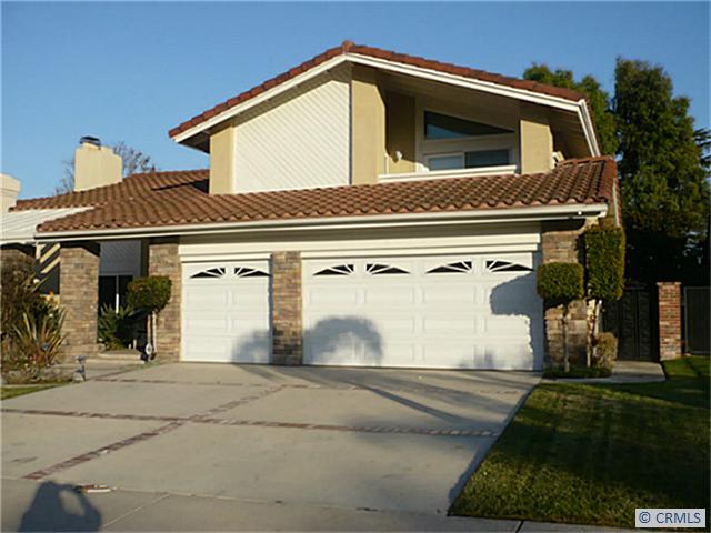 Large Driveway, 3 car garage and viewing deck - 33692 PEQUITO Drive, Dana Point CA 92629 - photo 1