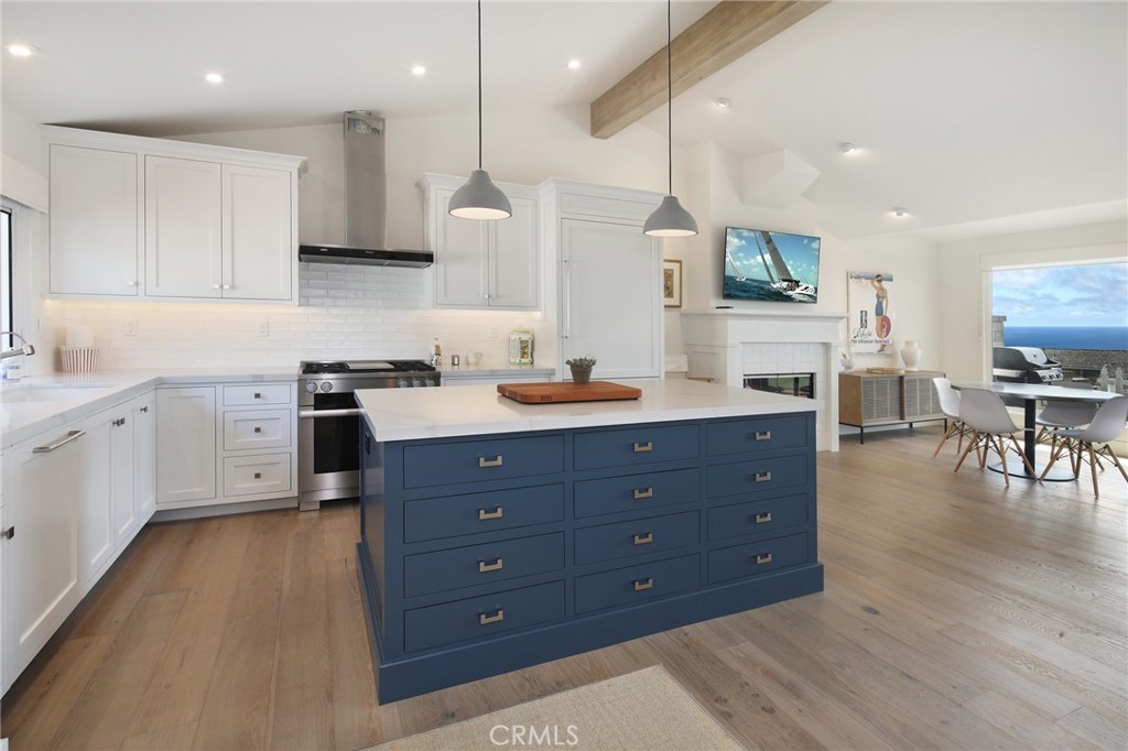 SPECTACULAR ALL-NEW CHEF'S KITCHEN - 33721 Flying Jib Drive, Dana Point CA 92629 - photo 3