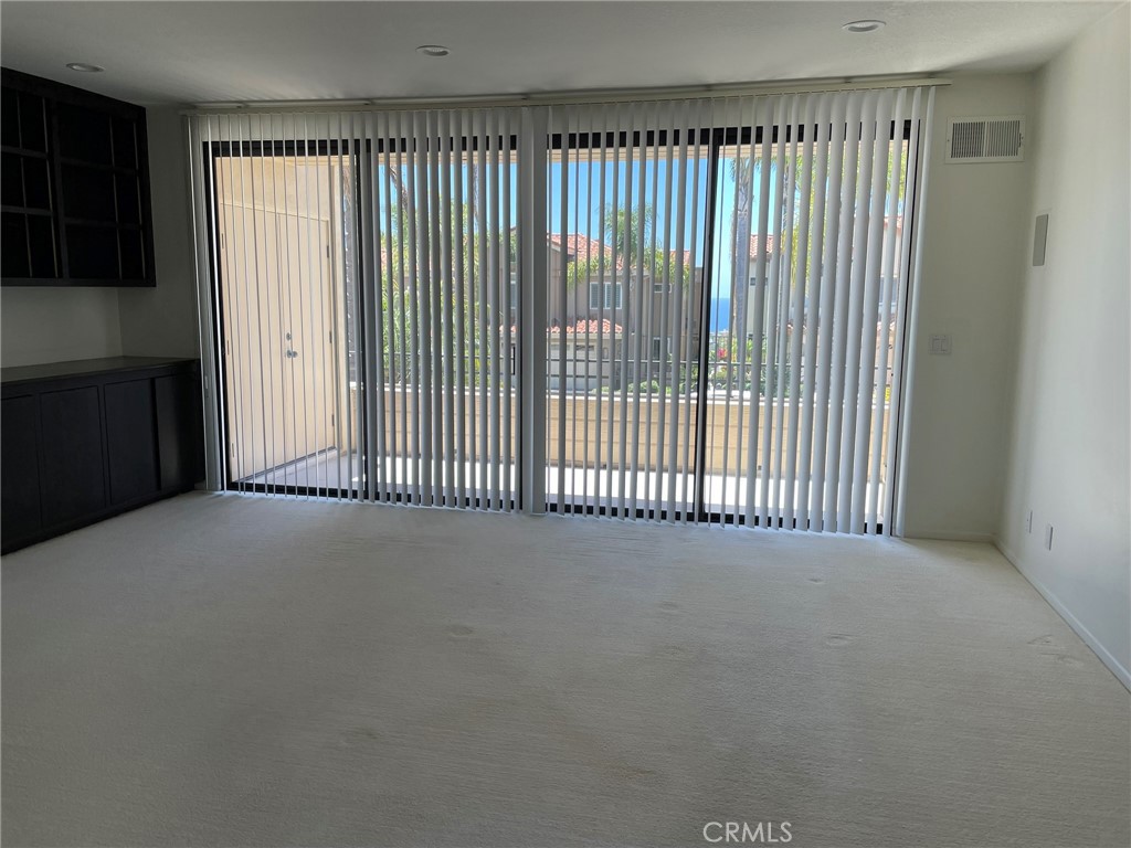 Living Room - 33722 Chula Vista Ave #B, Dana Point CA 92629 - photo 13