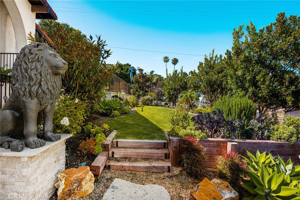 33741 Blue Lantern, Dana Point CA 92629 - photo 21