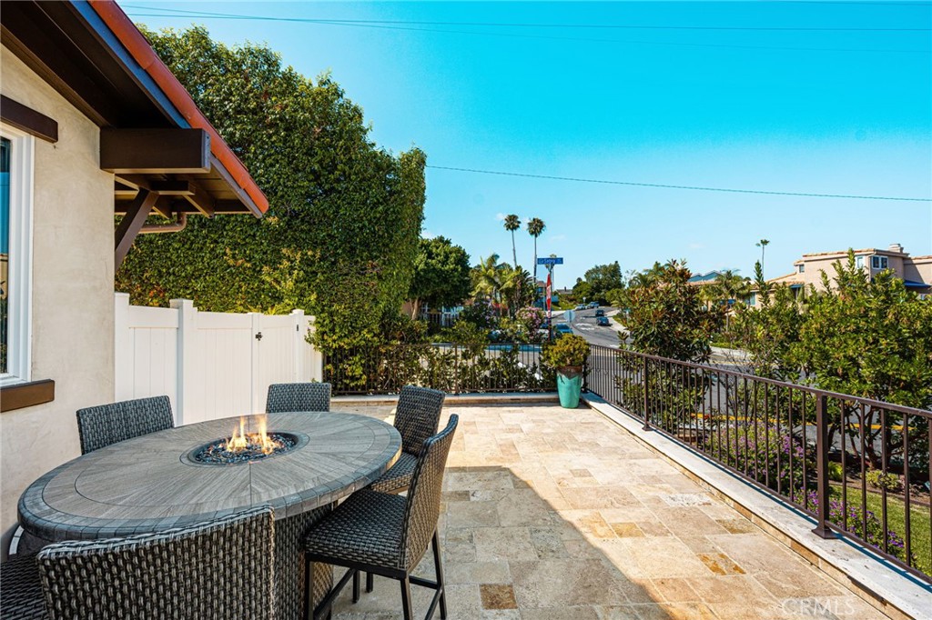 33741 Blue Lantern, Dana Point CA 92629 - photo 22