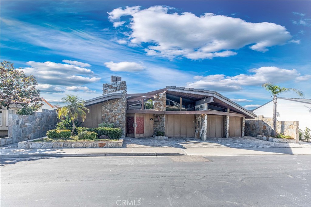 33781 Cabrillo Isle, Dana Point CA 92629 - photo 3