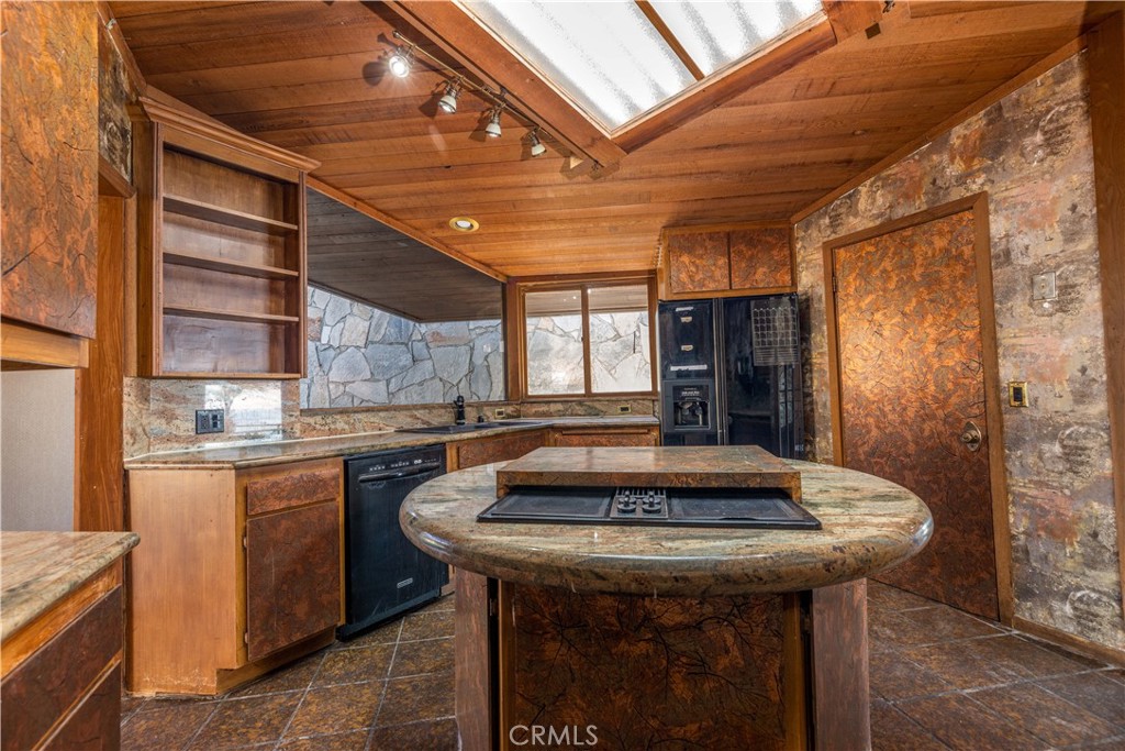 33781 Cabrillo Isle, Dana Point CA 92629 - photo 39