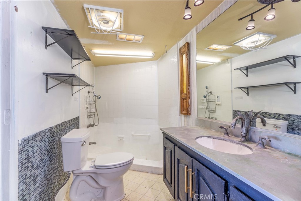 33781 Cabrillo Isle, Dana Point CA 92629 - photo 58