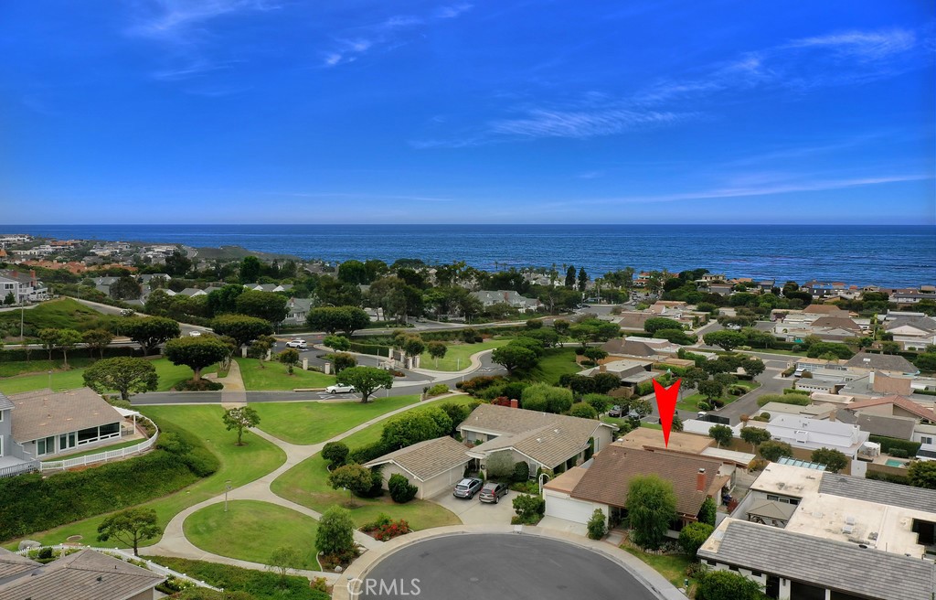 Premiere cul-da-sac adjacent to greenbelt and walkways. - 33781 Windjammer Drive, Dana Point CA 92629 - photo 1