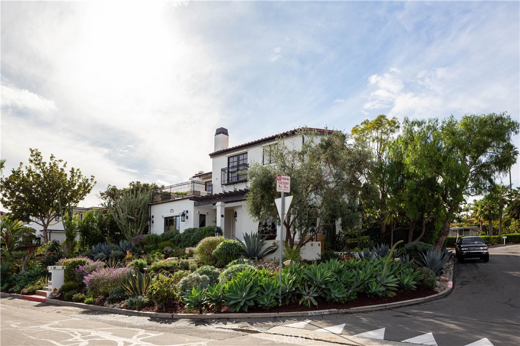33791 Granada, Dana Point CA 92629 - photo 2