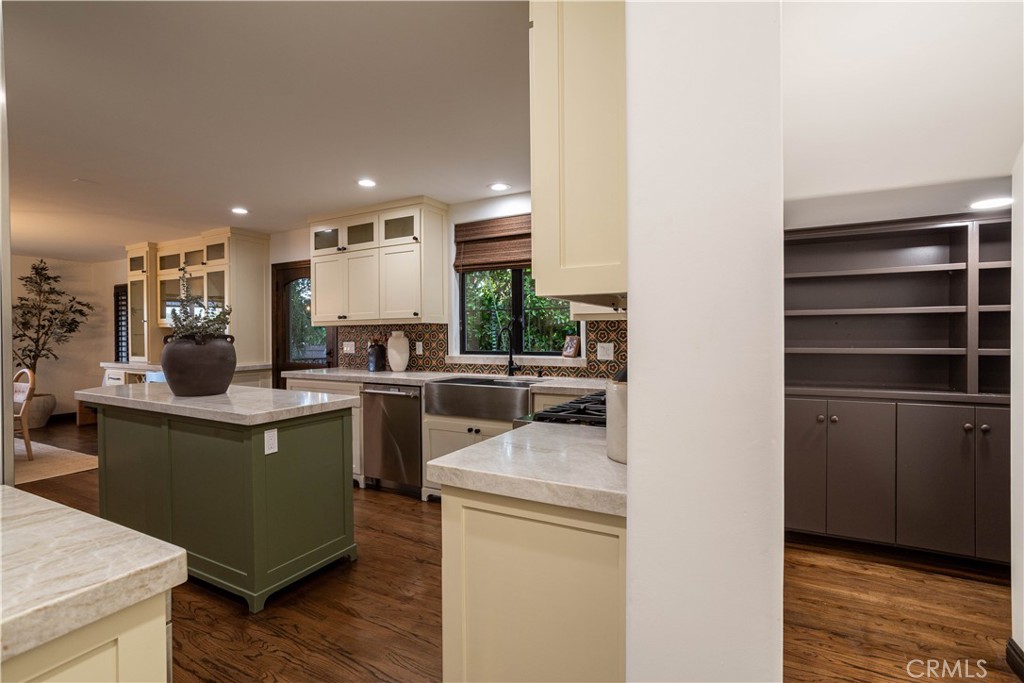 33791 Granada, Dana Point CA 92629 - photo 39