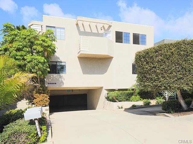 3 Unit Building in historical Lantern Village just 3 blocks to PCH. This home is the front unit with all the windows and - 33791 Mariana Drive 1, Dana Point CA 92629 - photo 1