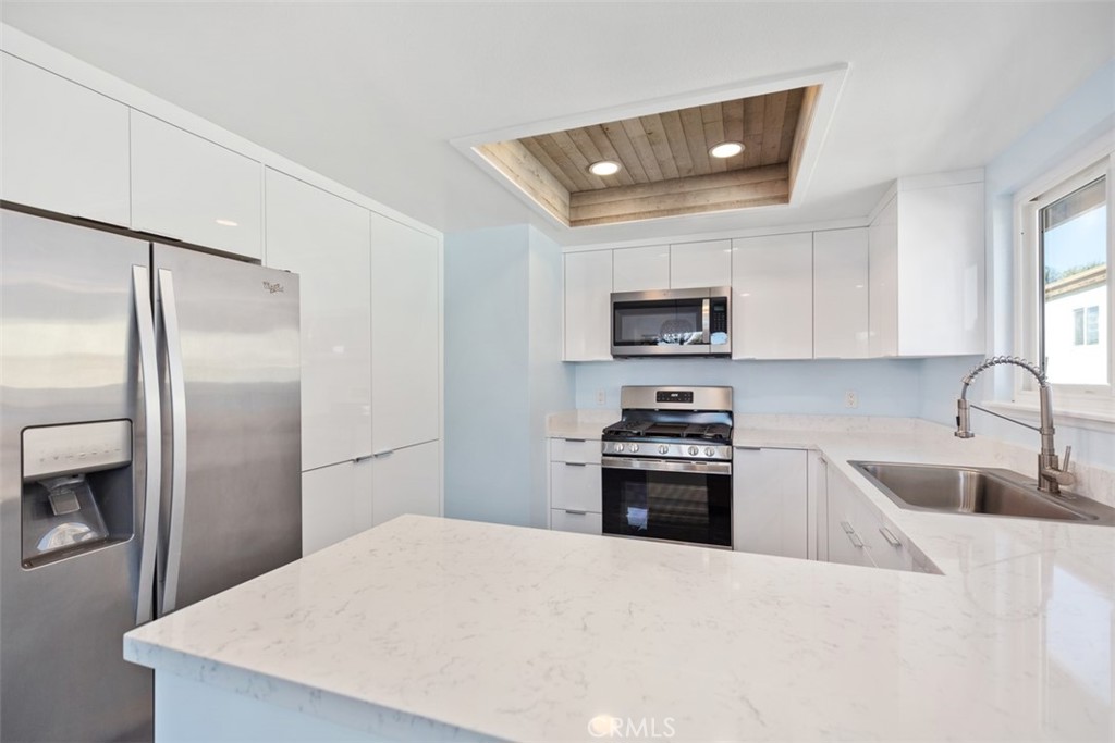 33821 Mariana Drive A, Dana Point CA 92629 - photo 3