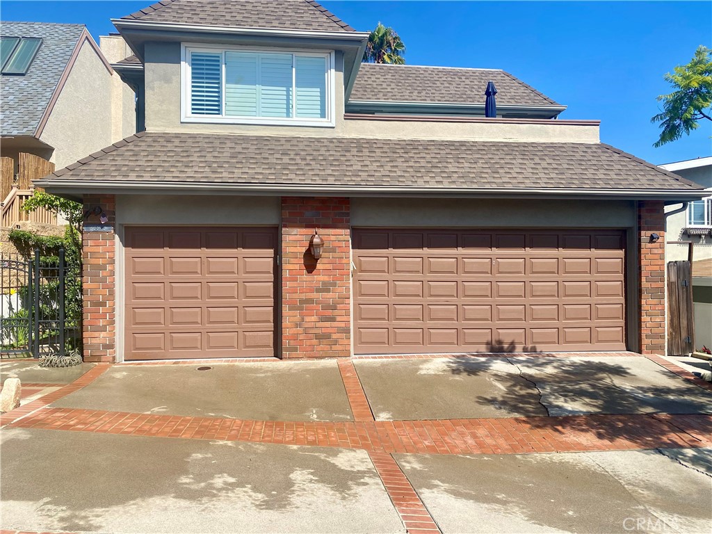 Front of Duplex-single garage for tenant - 33842 Diana Drive A, Dana Point CA 92629 - photo 1