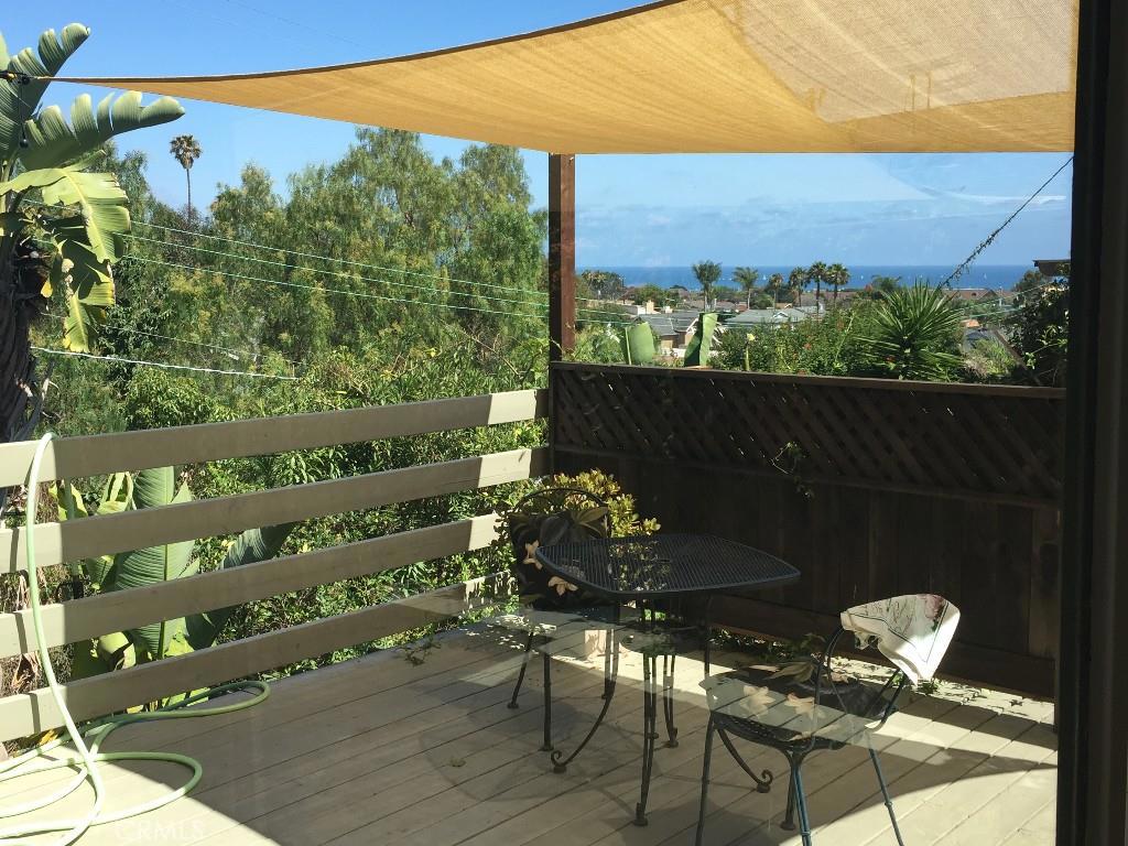 Watch the sail boats leave Dana Point harbor, sunsets, lighting and more from this "beachchic" single family, single lev - 33842 Violet Lantern Street, Dana Point CA 92629 - photo 1