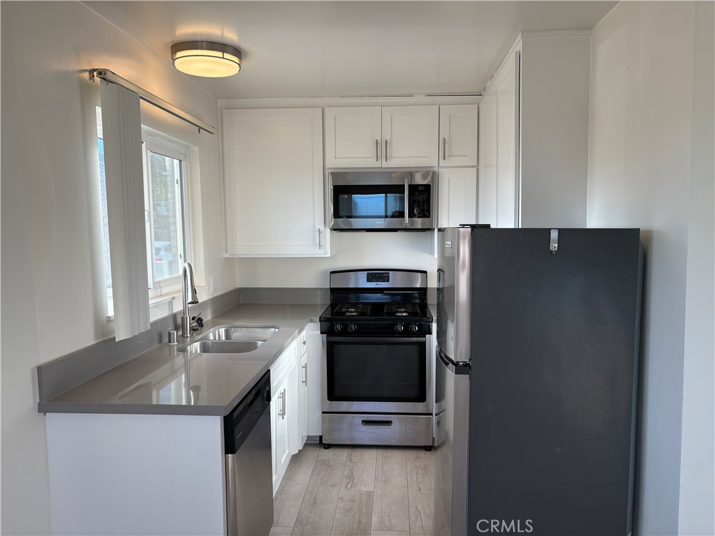 Kitchen - 33862 Diana A, Dana Point CA 92629 - photo 10