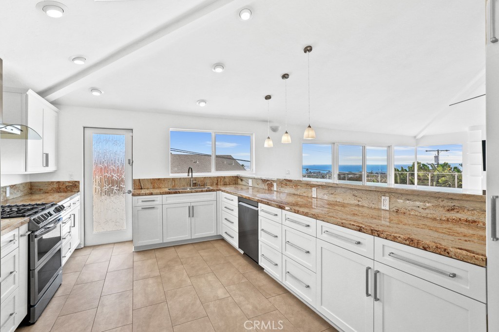33902 Valencia Place, Dana Point CA 92629 - photo 10