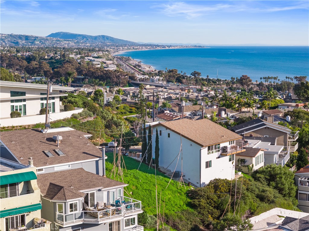 33911 Calle La Primavera, Dana Point CA 92629 - photo 8