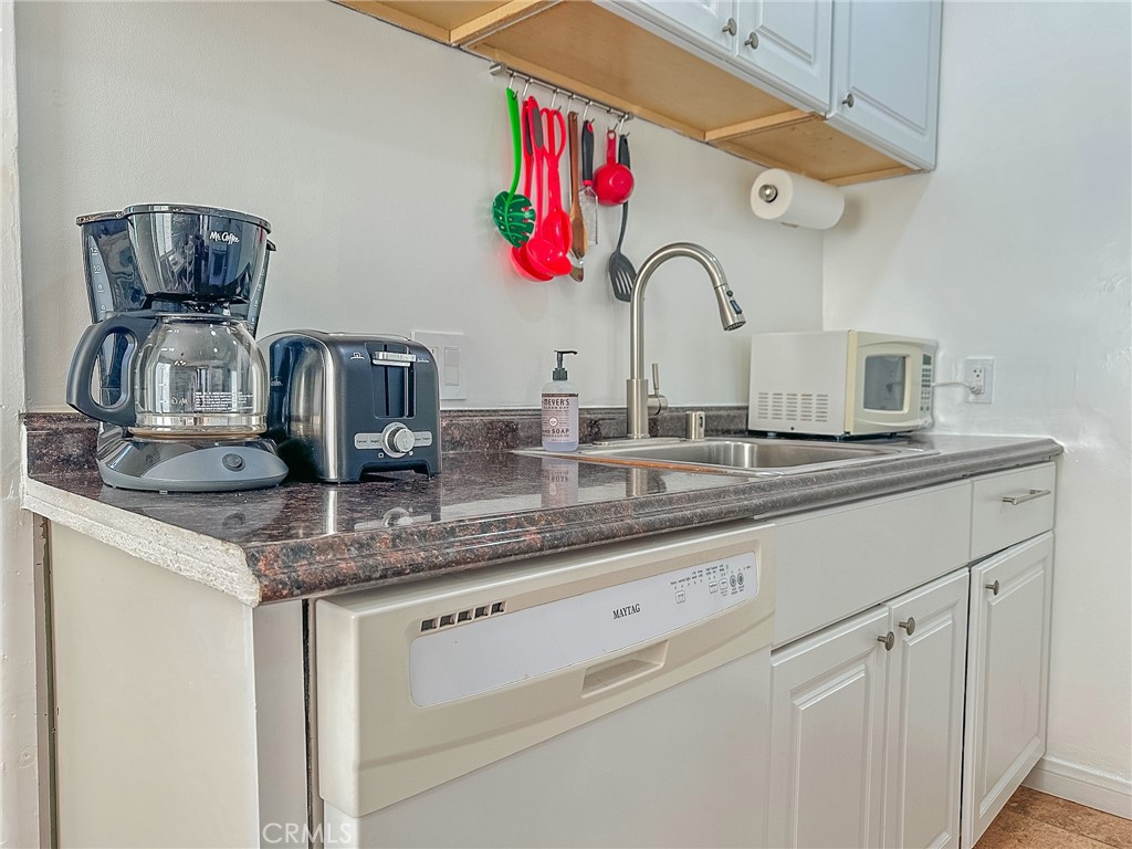 33922 Malaga Drive, Dana Point CA 92629 - photo 11