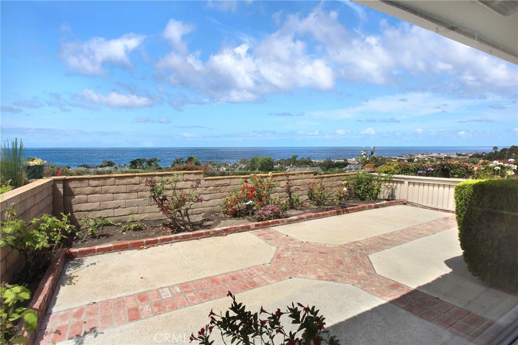 Ocean, Catalina Island, and Sunset Views - 33925 Manta Court, Dana Point CA 92629 - photo 1