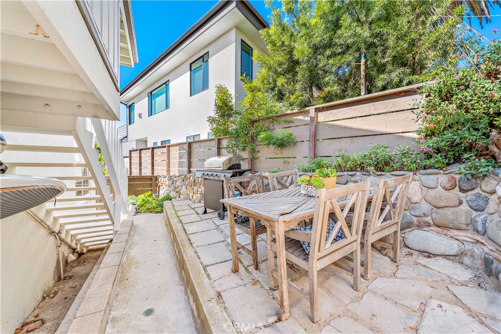 Outdoor area with bbq and seating - 33936 Amber Lantern Street, Dana Point CA 92629 - photo 6