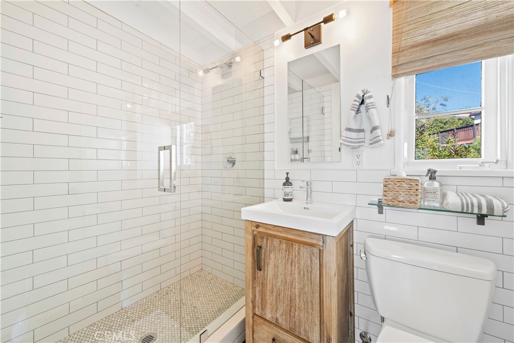 Remodeled bath with subway tiles - 33936 Amber Lantern Street, Dana Point CA 92629 - photo 24