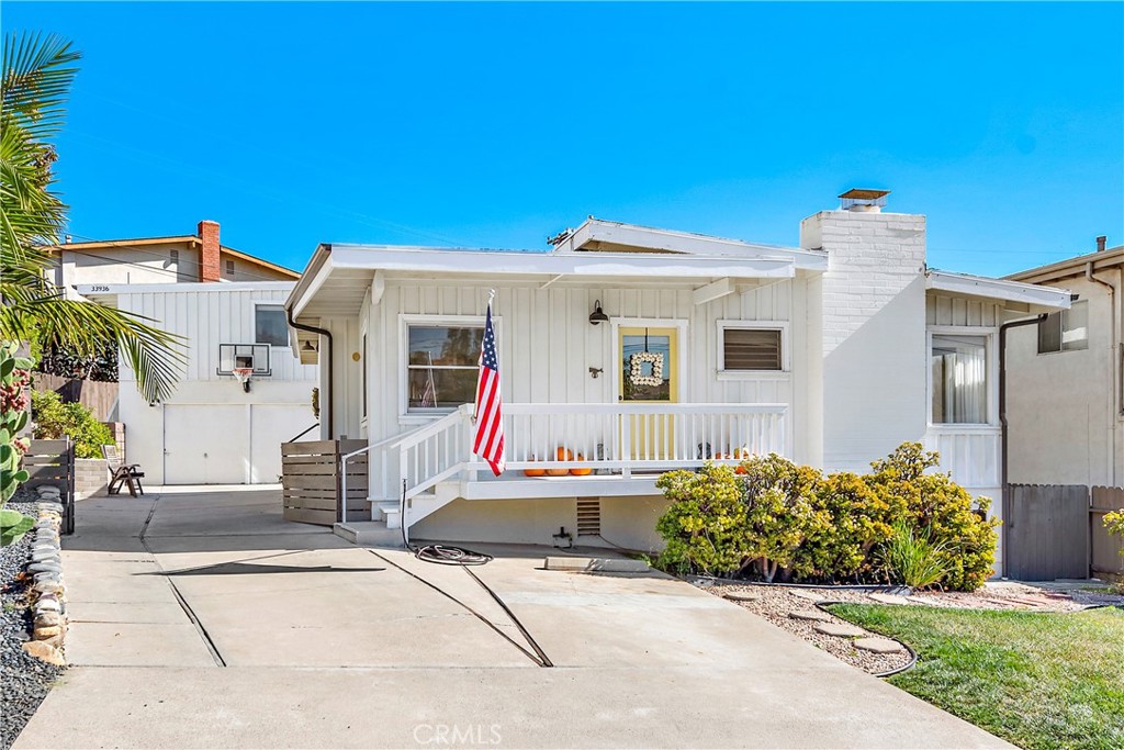 View of both homes on the lot - 33936 Amber Lantern Street, Dana Point CA 92629 - photo 28