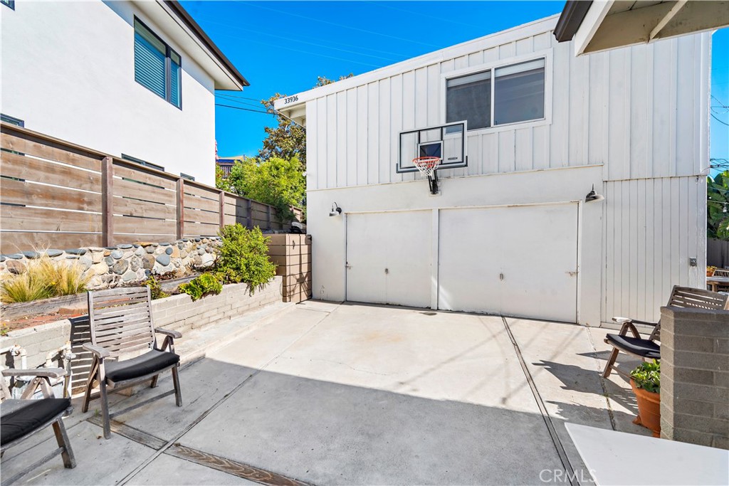 Separate gated entrance to back home - 33936 Amber Lantern Street, Dana Point CA 92629 - photo 31