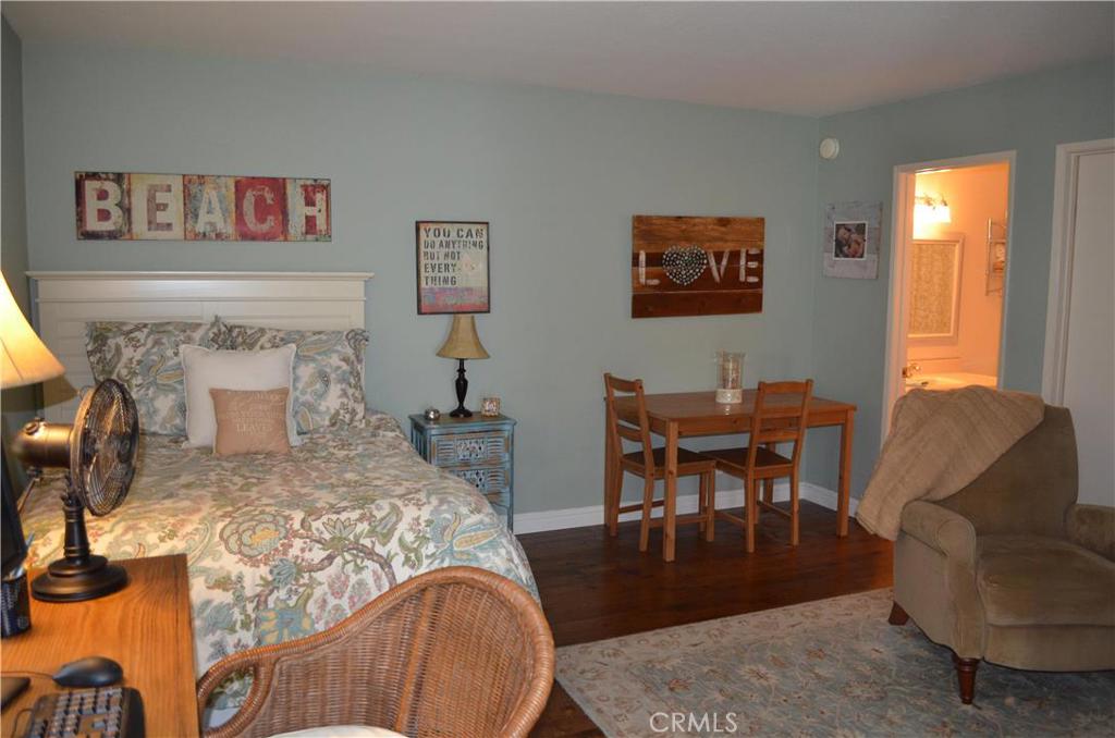 Nice and roomy studio with full bath and walk-in closet. - 33942 Mariana Drive 3, Dana Point CA 92629 - photo 1