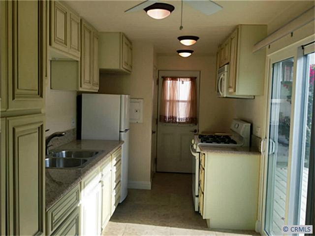 Kitchen - 33942 MARIANA Drive 3, Dana Point CA 92629 - photo 1