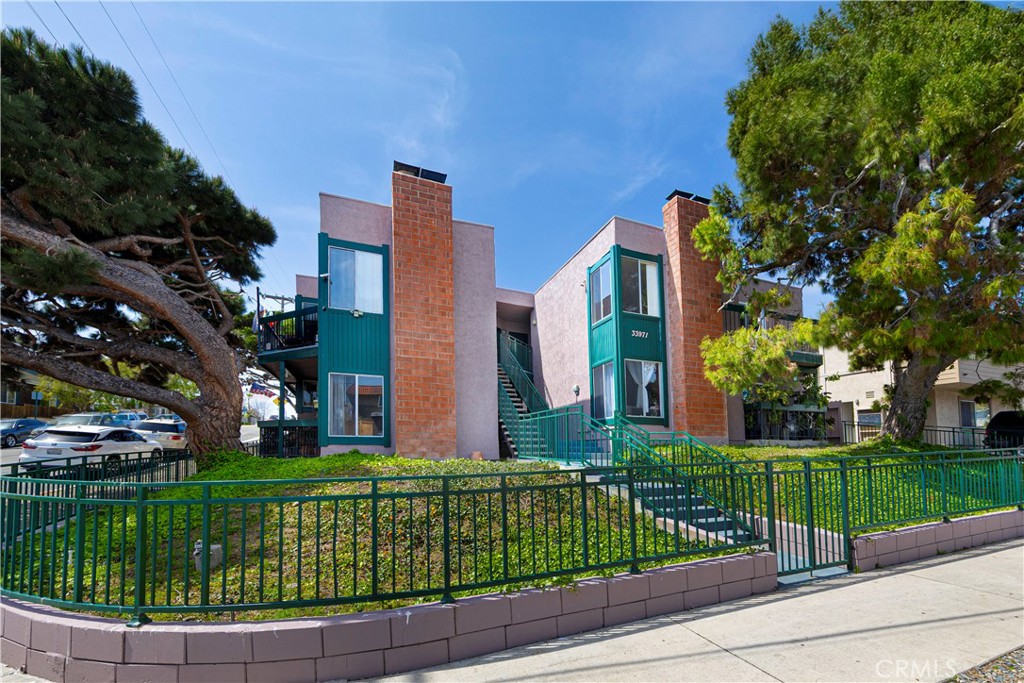 Awesome Location in Dana Point of this condo that is on the corner of Silver Lantern Street & La Cresta Drive - 33971 Silver Lantern Street D, Dana Point CA 92629 - photo 1