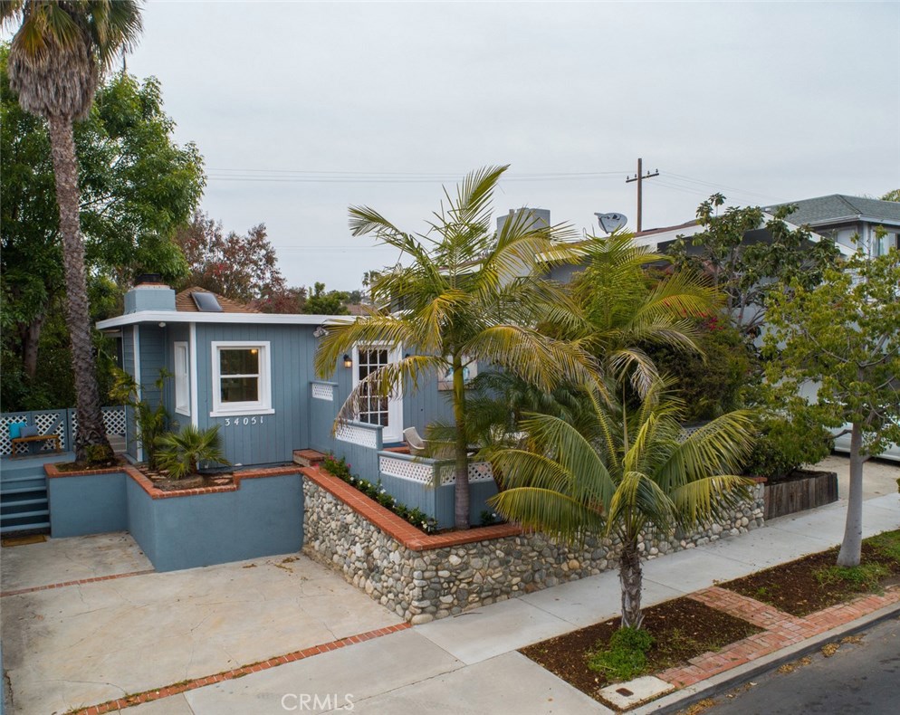 Charming , 1950 Move-in Ready Beach Cottage - 34051 Malaga Drive, Dana Point CA 92629 - photo 1