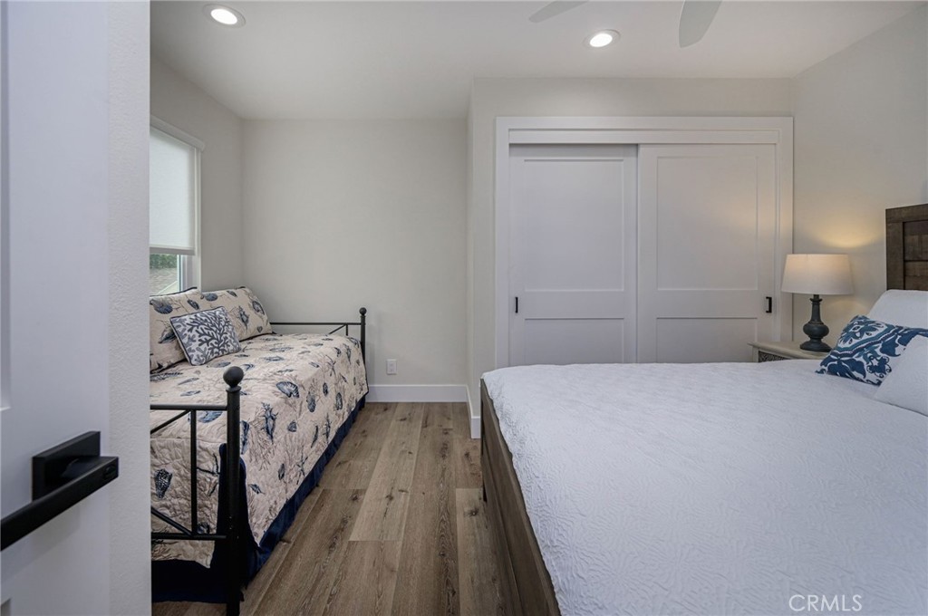 Back bedroom with queen be and day bed - 34051 Violet Lantern, Dana Point CA 92629 - photo 21