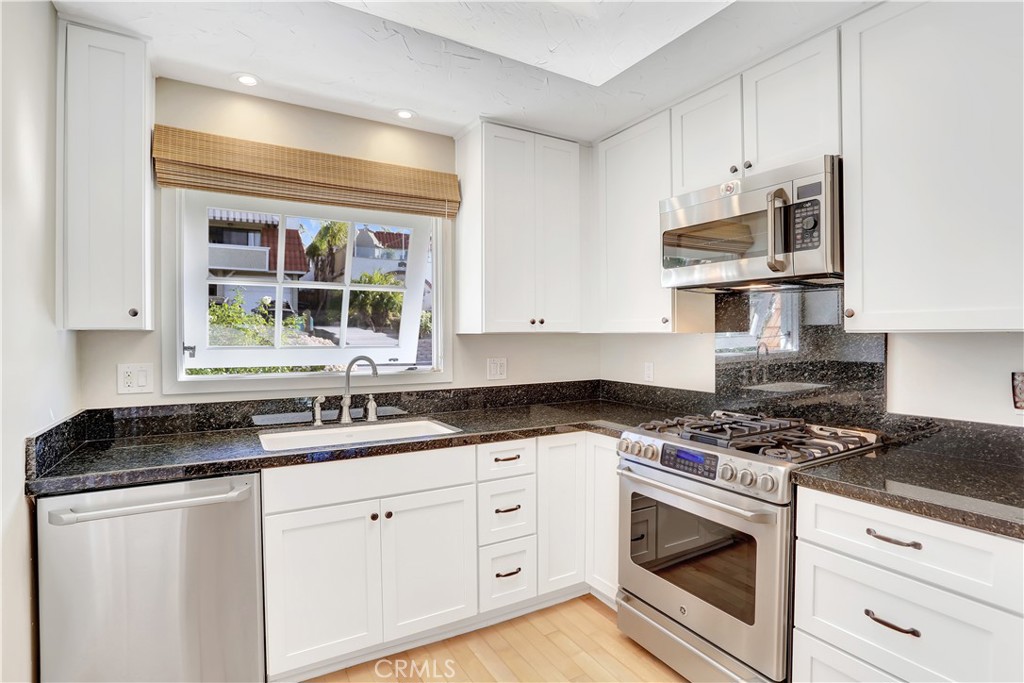 34055 Mazo Drive, Dana Point CA 92629 - photo 3