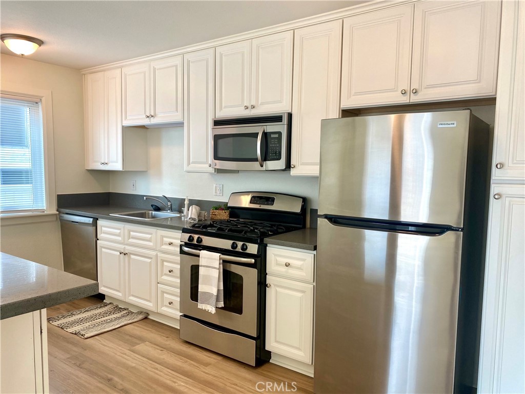 Kitchen - 34062 La Serena Drive A, Dana Point CA 92629 - photo 3
