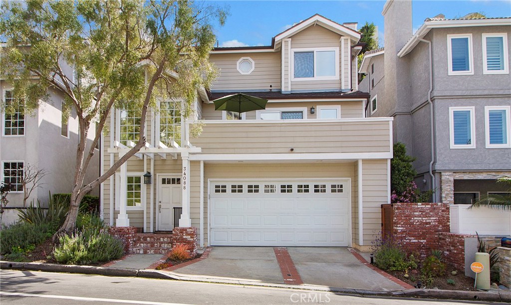 Beautiful Cape Cod tri-level home - 34088 Crystal Lantern Street, Dana Point CA 92629 - photo 1