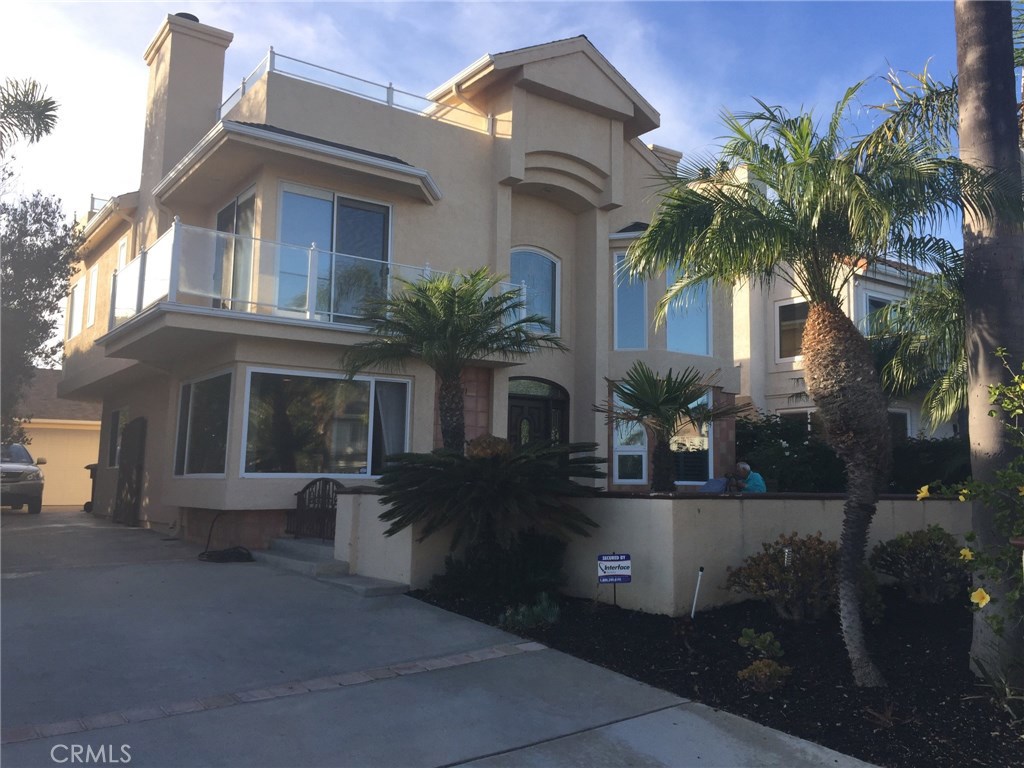 Front view of this custom home - 34091 Chula Vista Avenue, Dana Point CA 92629 - photo 1