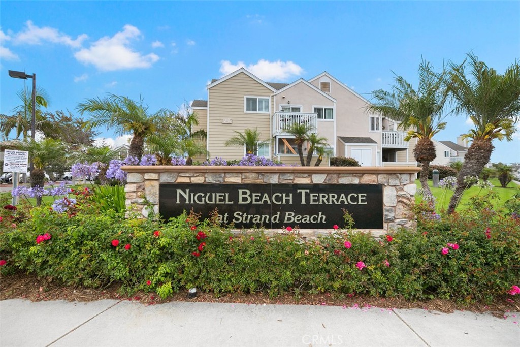 Entrance - 34132 Selva 252, Dana Point CA 92629 - photo 2