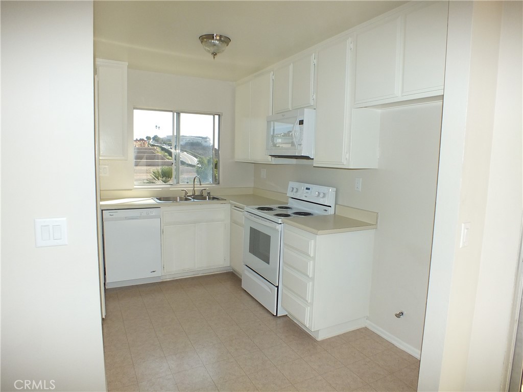 34140 Selva Road 221, Dana Point CA 92629 - photo 8