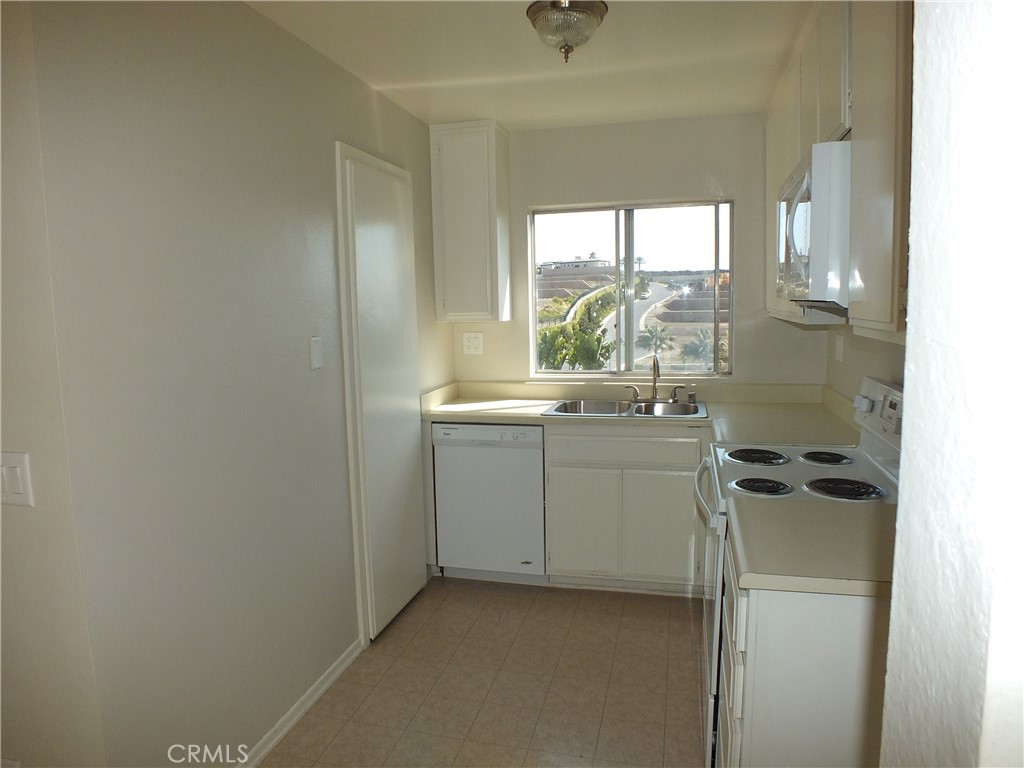 34140 Selva Road 221, Dana Point CA 92629 - photo 9